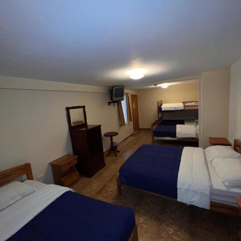 Meraki Hotel - Family Room - 1