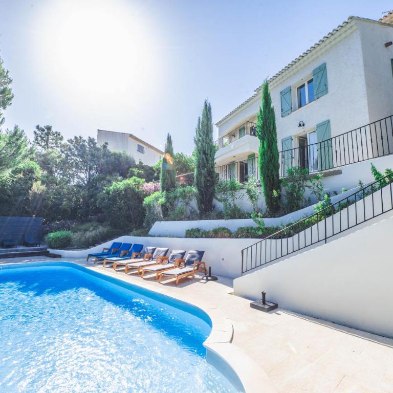 Villa JuliMée - Villa avec Piscine Privée - 4