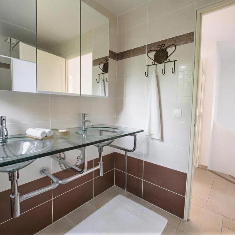 Villa JuliMée - Villa avec Piscine Privée - 28