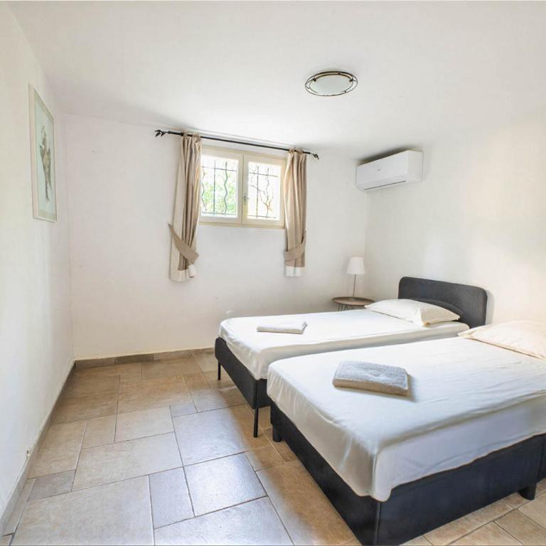 Villa JuliMée - Villa avec Piscine Privée - 23