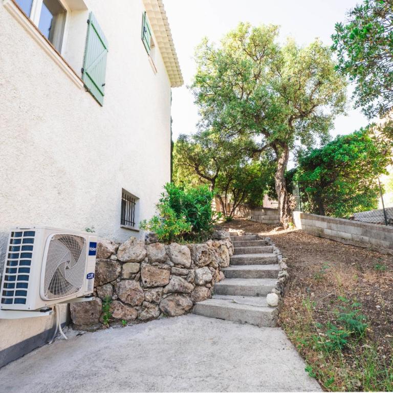 Villa JuliMée - Villa avec Piscine Privée - 33