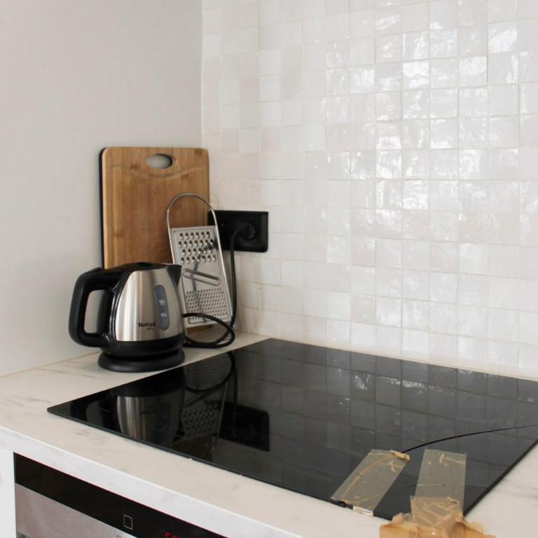 Apartment with balcony in the 9th arrondissement - Apartment - 6