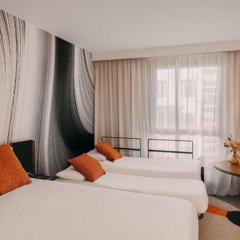 Novotel Paris Vaugirard Montparnasse - Chambre Double Supérieure avec Canapé-Lit Double - 8