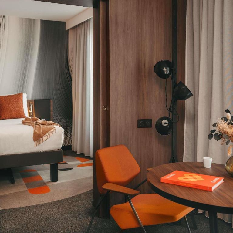 Novotel Paris Vaugirard Montparnasse - Suite Supérieure avec Lit Double et Canapé Double - 5