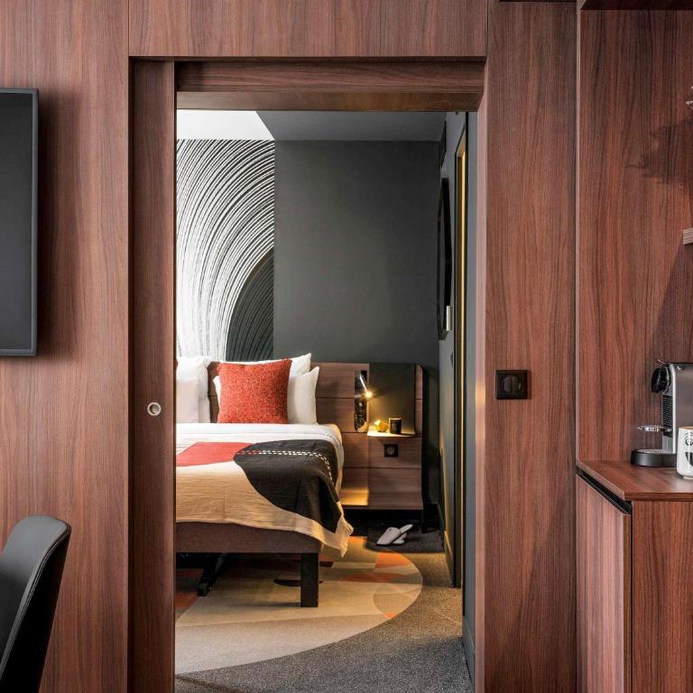 Novotel Paris Vaugirard Montparnasse - Suite Supérieure avec Lit Double et Canapé Double - 7