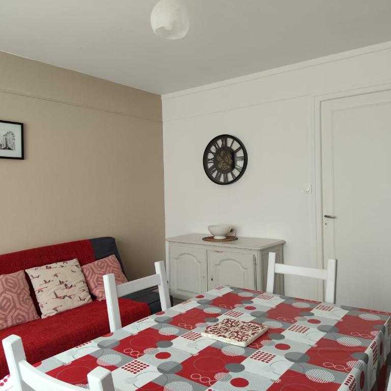 T3 à 200m de la plage - Two-Bedroom Apartment - 8
