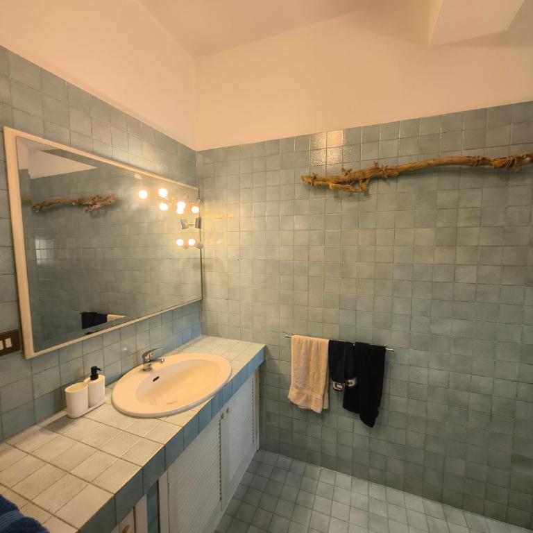 Casa Vacanze Da Carlo - Two-Bedroom Apartment with Sea View - 10