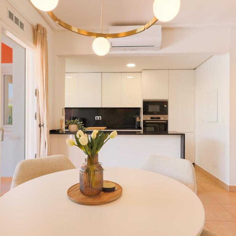 Golf Retreat with BBQ and Private Pool - Casa de 2 dormitorios - 11