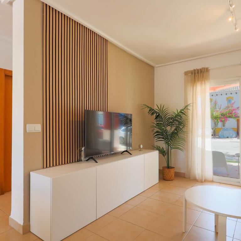 Golf Retreat with BBQ and Private Pool - Casa de 2 dormitorios - 8