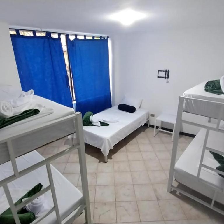 Habitacion sencilla - One-Bedroom Apartment - 2
