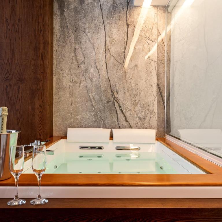 Residenze Chamur Luxury Suites Via Libertà - Habitación Doble con bañera de hidromasaje - 17