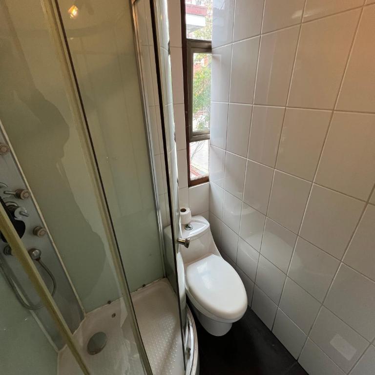 VOY Hostales - Oriente - Habitación Cuádruple con baño privado - 8