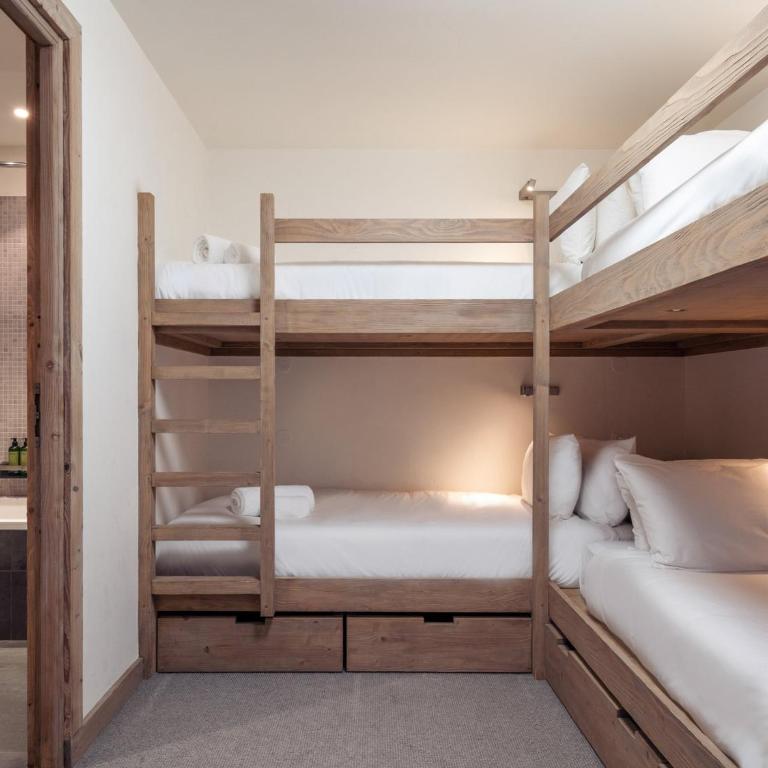 Chalet familial proche pistes et commerces, 4 chambres, accepte animaux - FR-1-566-76 - Chalet - 12
