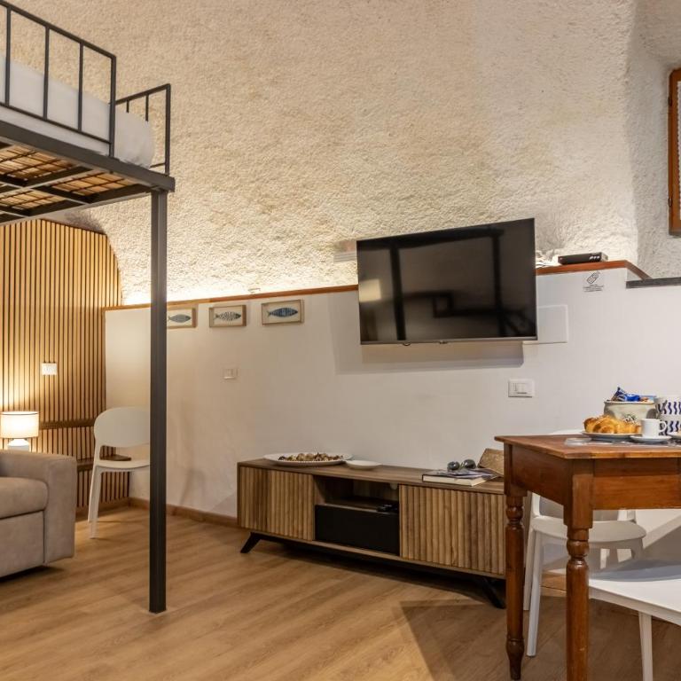 Rio Nest - Your Nest in the Heart of Riomaggiore - Studio Apartment with King Bed - 7
