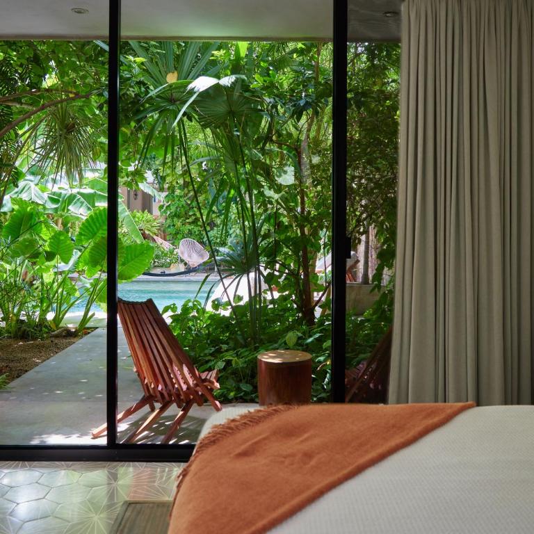 Casa Zunum Stylish gem with pool in Merida Centro - Three-Bedroom Villa - 16
