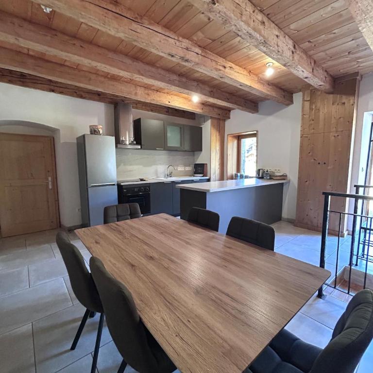 Appartement chaleureux au cœur des montagnes - Appartement 2 Chambres avec Terrasse - 23