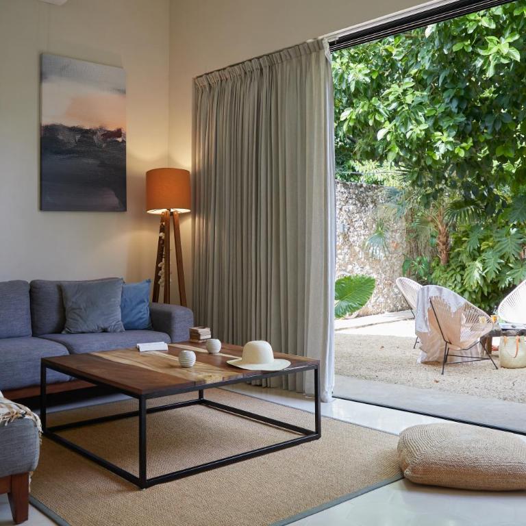 Casa Zunum Stylish gem with pool in Merida Centro - Three-Bedroom Villa - 24