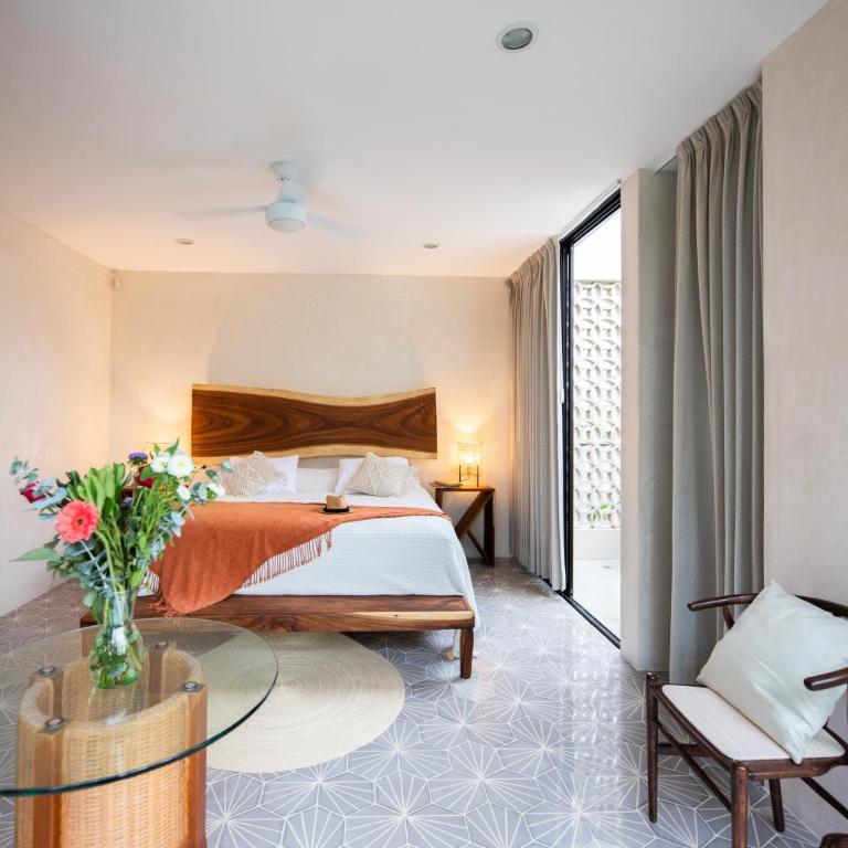 Casa Zunum Stylish gem with pool in Merida Centro - Three-Bedroom Villa - 10