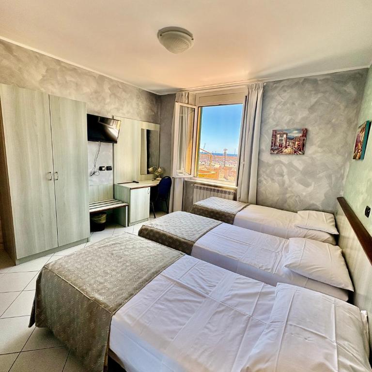 Albergo Posta - Camera Matrimoniale con Letto Supplementare - 5