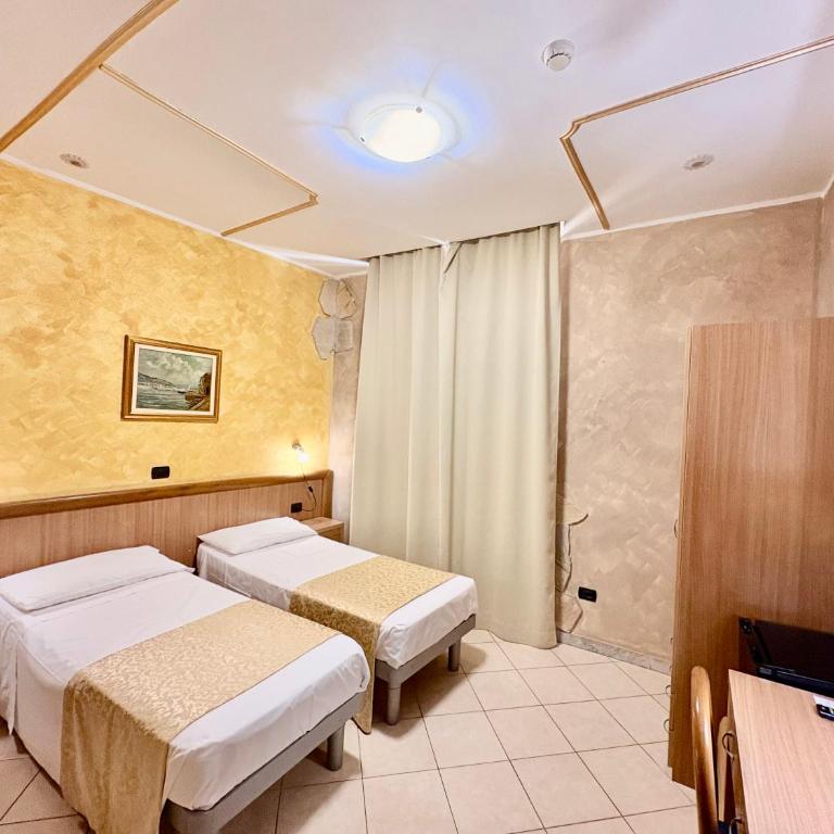 Albergo Posta - Camera Doppia con Letti Singoli - 3