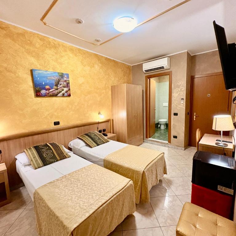 Albergo Posta - Camera Doppia con Letti Singoli - 10