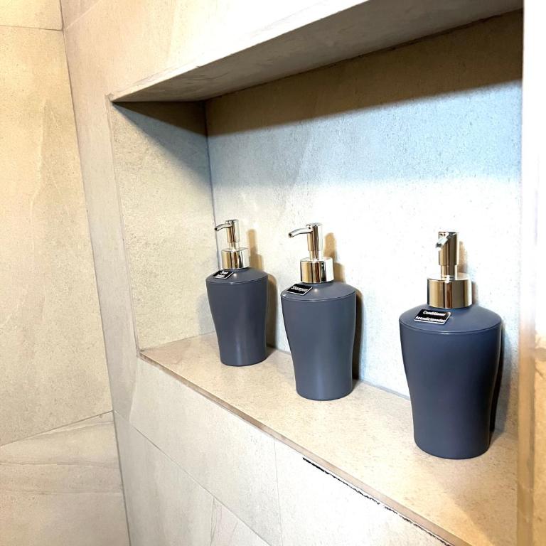 Black Pearl - Double or Twin Room with Private Bathroom - 1