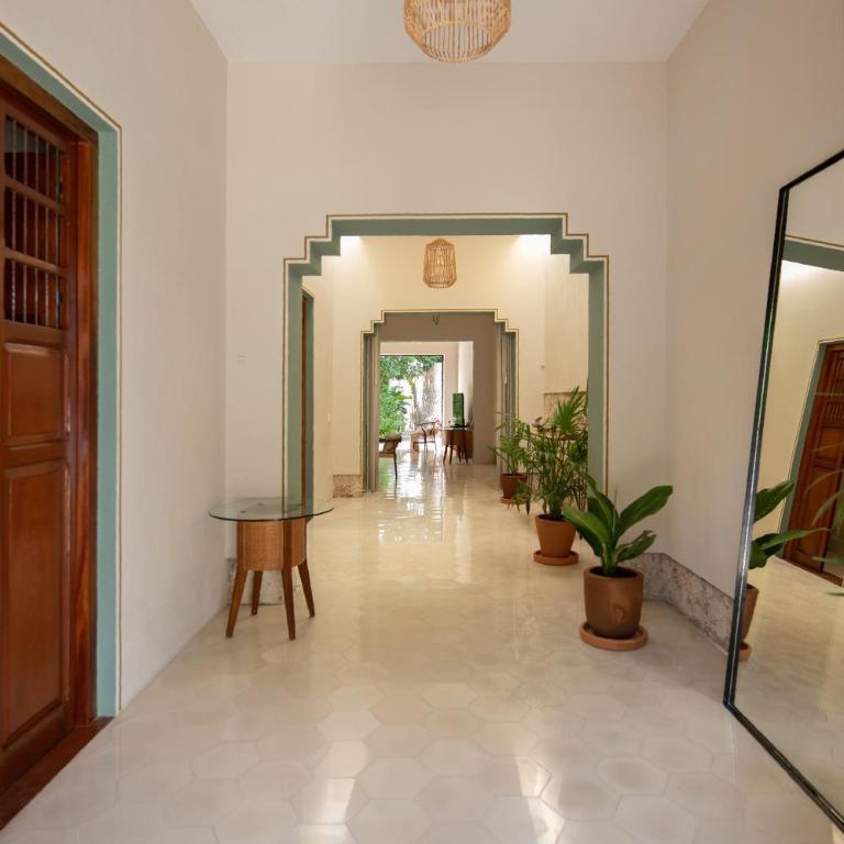 Casa Zunum Stylish gem with pool in Merida Centro - Three-Bedroom Villa - 29