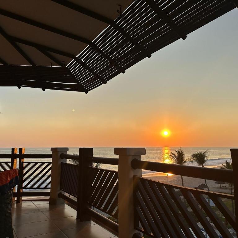 Beachfront in a peaceful Resort 8mi from Puerto Escondido - Apartamento de 2 dormitorios con vistas parciales al océano - 5