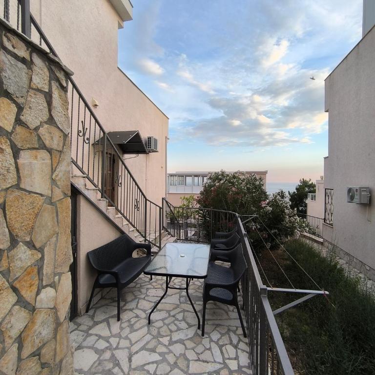 Villa Roan - Apartment with Sea View - 18