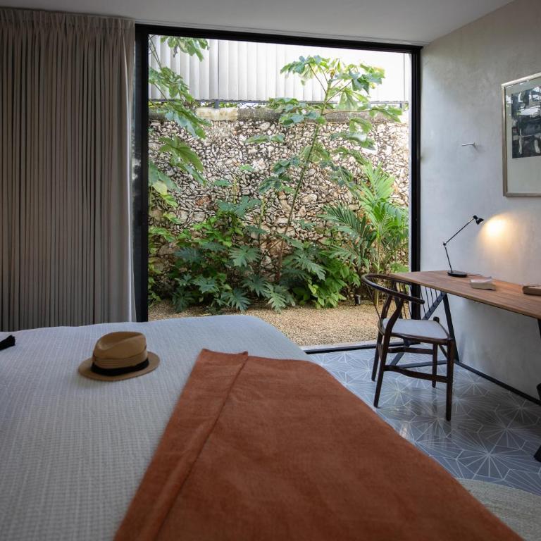 Casa Zunum Stylish gem with pool in Merida Centro - Three-Bedroom Villa - 17