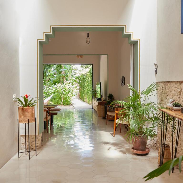 Casa Zunum Stylish gem with pool in Merida Centro - Three-Bedroom Villa - 31