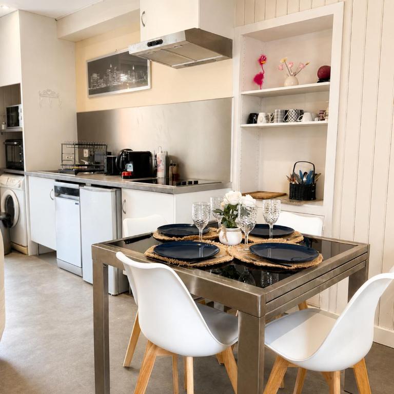 Le Flamant Rose, proche centre-ville avec terrasse - Maison 1 Chambre - 8