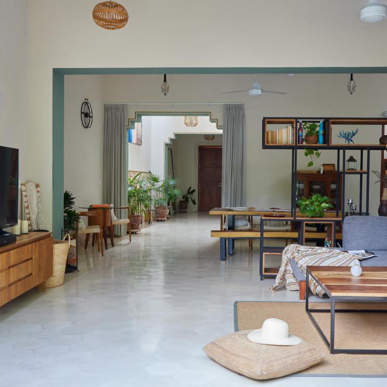 Casa Zunum Stylish gem with pool in Merida Centro - Three-Bedroom Villa - 25