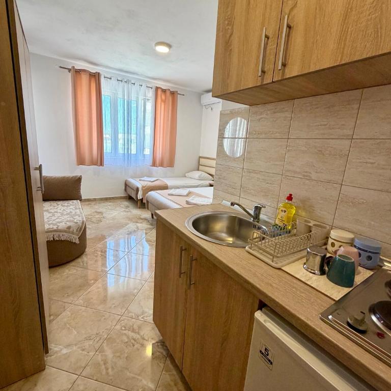 Dragaj Apartments - Studio mit Terrasse - 11