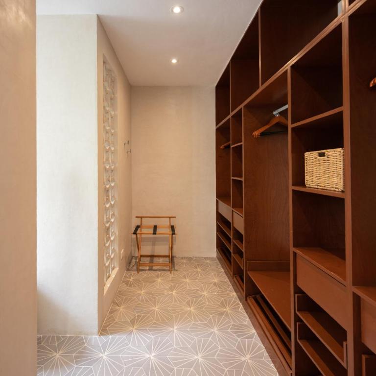Casa Zunum Stylish gem with pool in Merida Centro - Three-Bedroom Villa - 18