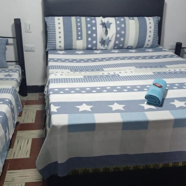 Hotel Bachue Ibagué - Triple Room with Private Bathroom - 3