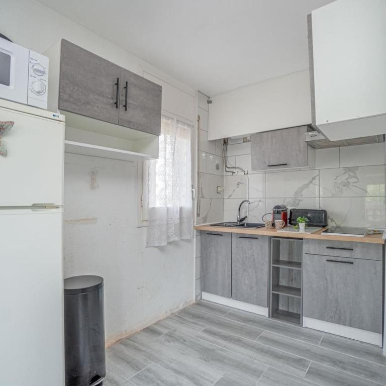 Apartamento 2 habitaciones al lado de la playa - Apartamento - 11