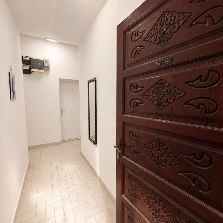 Central Nesst Budva - One-Bedroom Apartment - 10