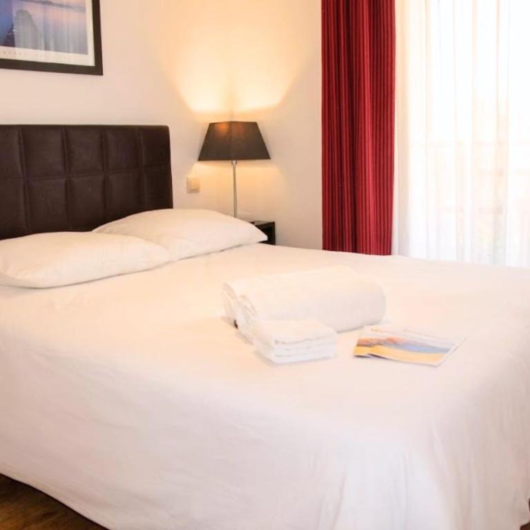 Rooftop pool à Antibes - Sophia Antipolis - Two-Bedroom Apartment - 35