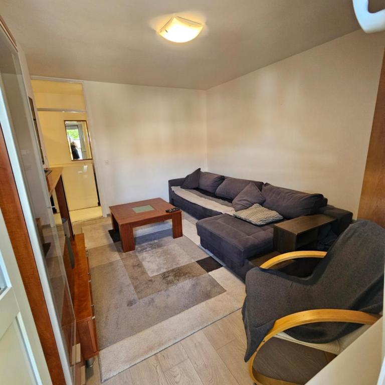 Fly23 - Apartman sa 1 Spavaćom Sobom - 1