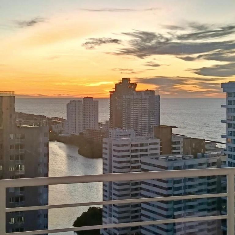 Ivory Tide, Sea View, Pool & Coastal Calm - Three-Bedroom Apartment with Sea View - 7