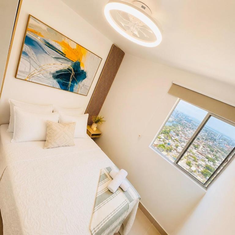Ivory Tide, Sea View, Pool & Coastal Calm - Three-Bedroom Apartment with Sea View - 10