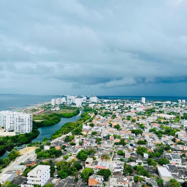 Ivory Tide, Sea View, Pool & Coastal Calm - Three-Bedroom Apartment with Sea View - 28