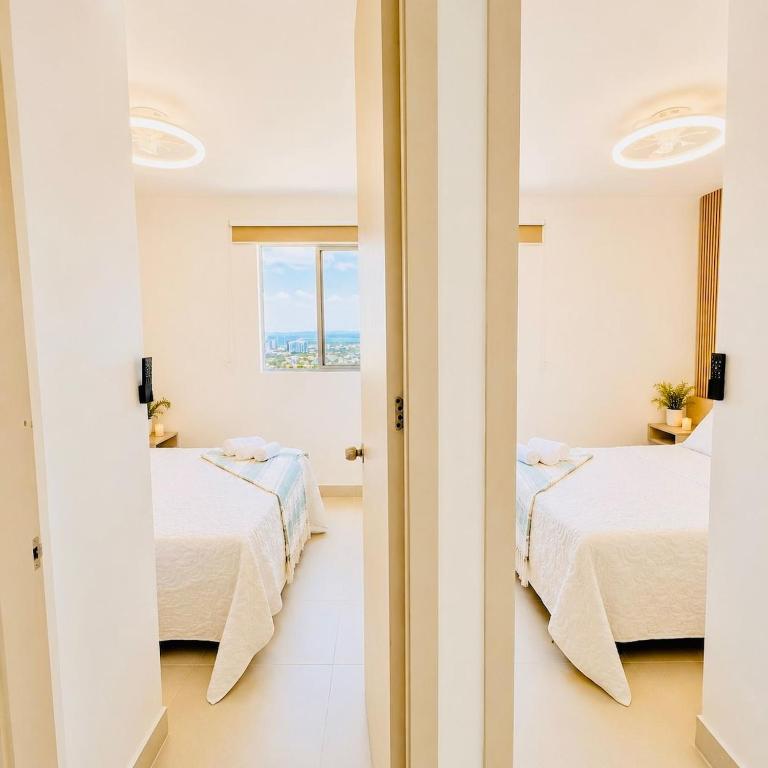 Ivory Tide, Sea View, Pool & Coastal Calm - Three-Bedroom Apartment with Sea View - 29