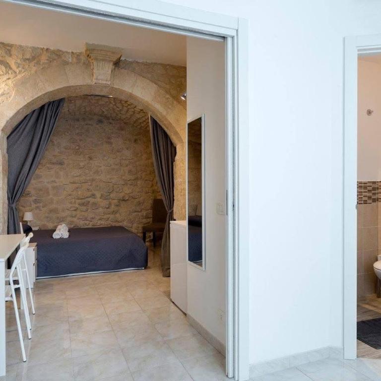 Casa Nerina in centro Scicli - Two-Bedroom Deluxe Apartment - 2