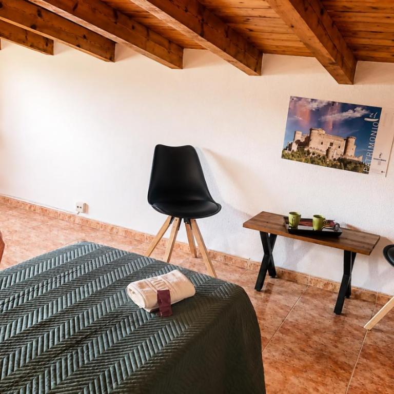 Pensión San Cristóbal by Bossh! Hotels - Habitación Triple Básica con baño compartido - 4