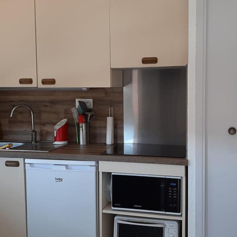 Bright studio 300m from beach with balcony - Appartamento - 4