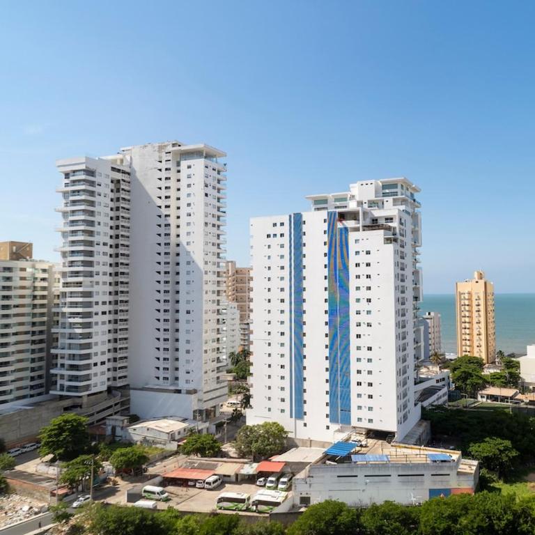 Golden Breeze, Seaview, Old town & Pool - Three-Bedroom Apartment with Sea View - 18