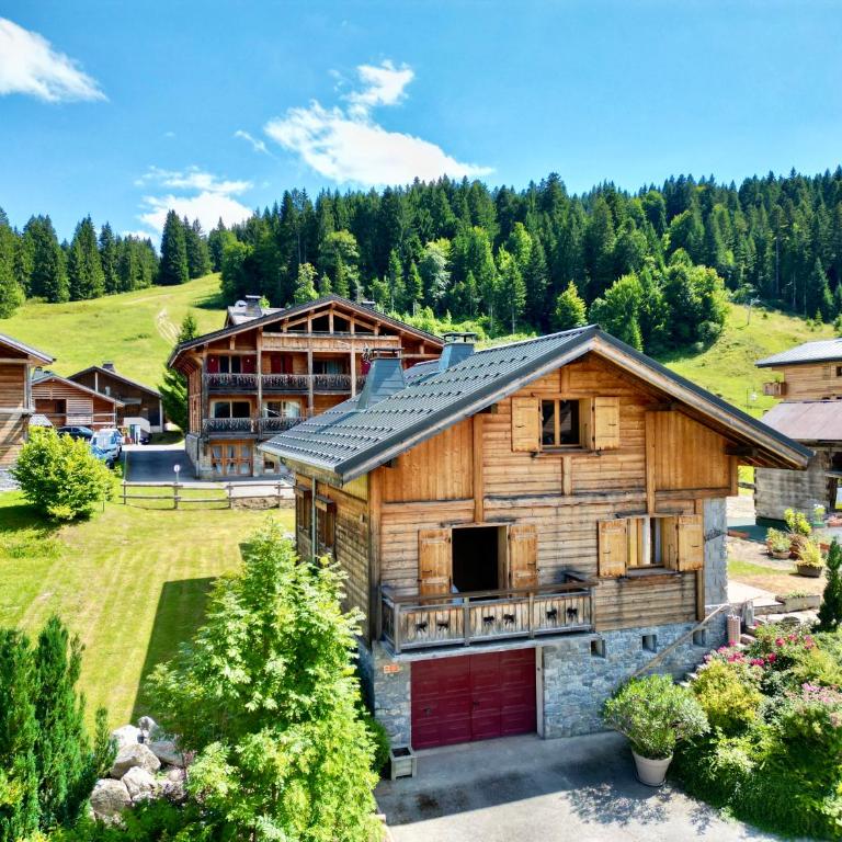 Chalet Caprice de l'Arbalou rénové, terrasses et vue montagnes - Chalet - 1