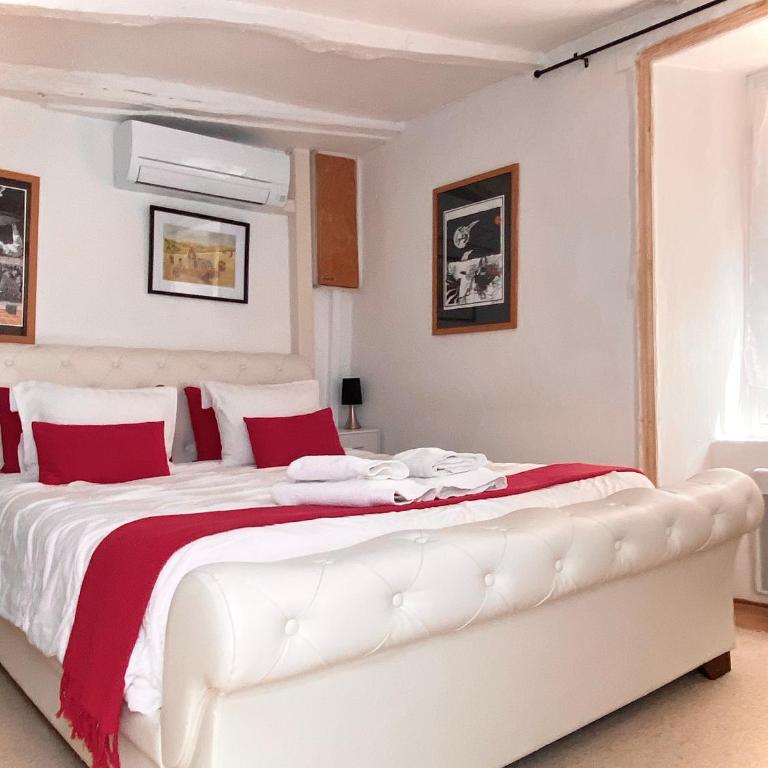 FRANRÉAL, 4 Appartements - Studio-Apartment - 5